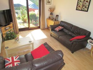 Living Room- click for photo gallery